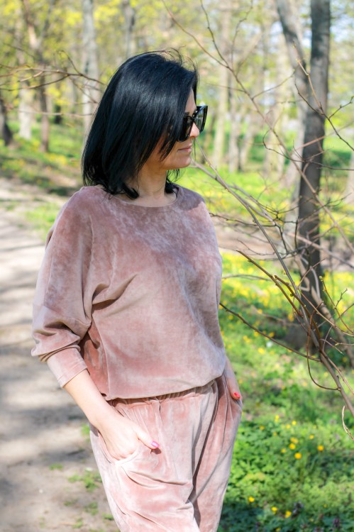 bluza damska welur bez.jpg